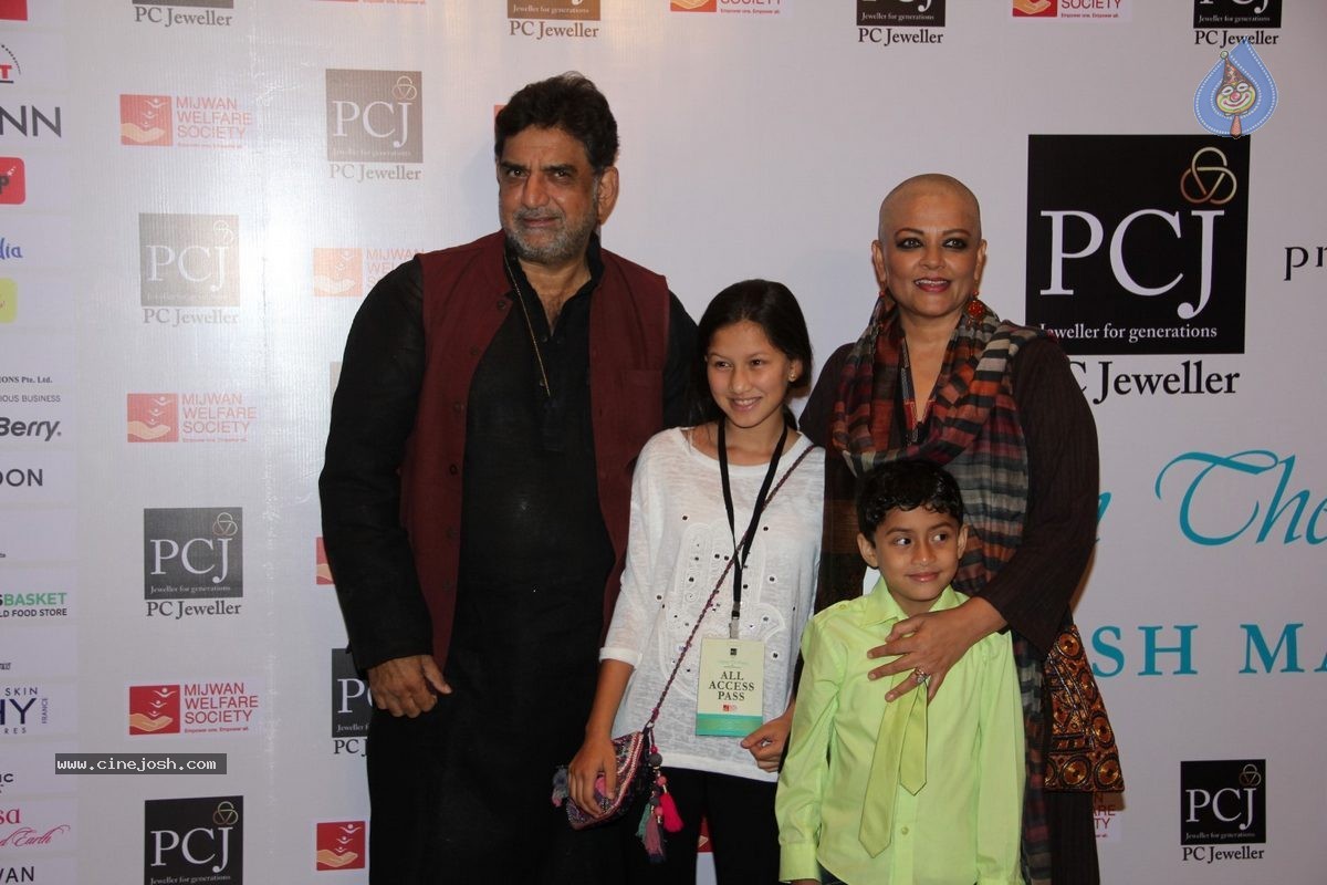 Bolly Celebs at 5th Annual Mijwan Fashion Show - 32 / 104 photos