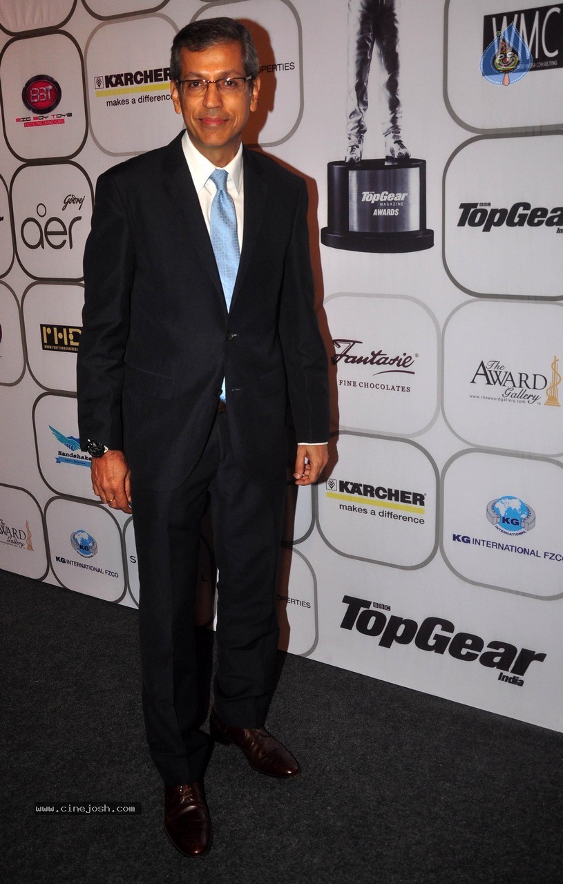 Bolly Celebs at 7th TopGear Awards  - 33 / 50 photos