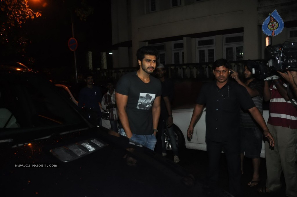 Bolly Celebs at Aamir Khan Party - 7 / 41 photos