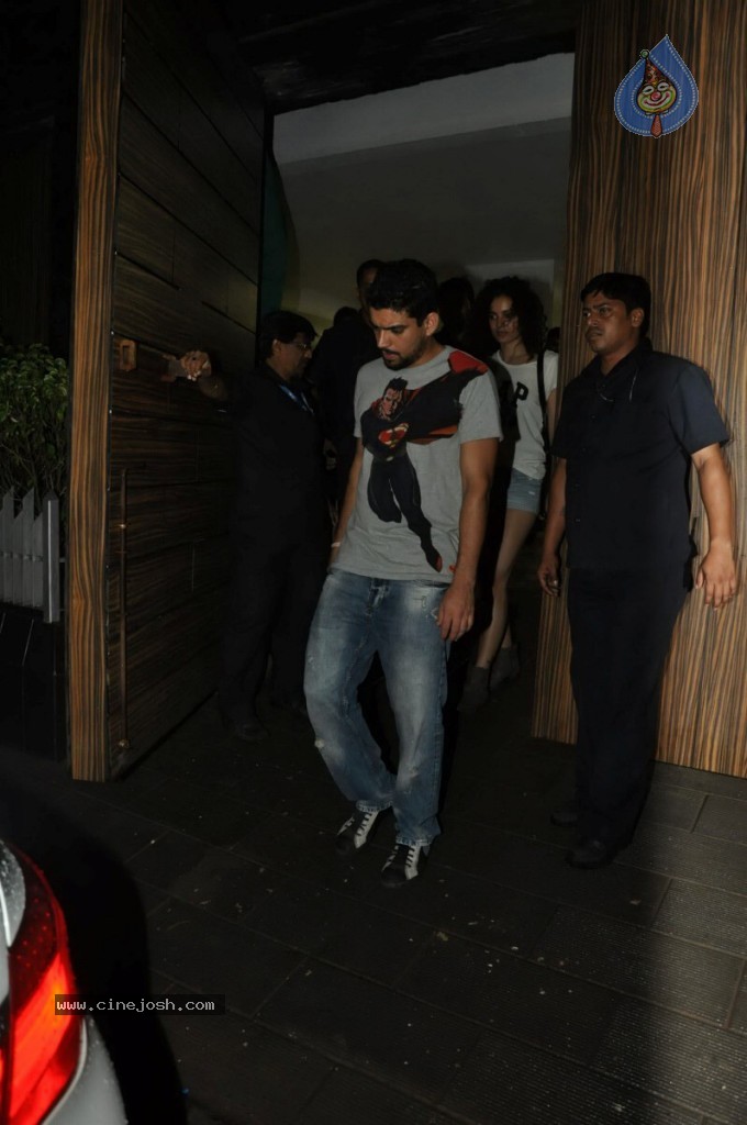 Bolly Celebs at Aamir Khan Party - 12 / 41 photos