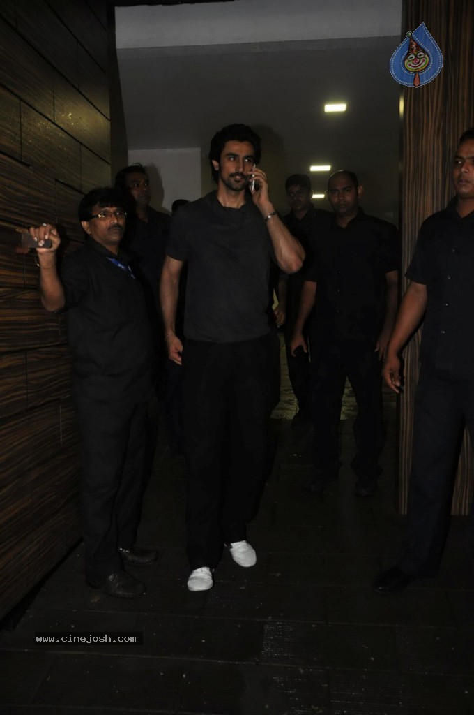 Bolly Celebs at Aamir Khan Party - 14 / 41 photos