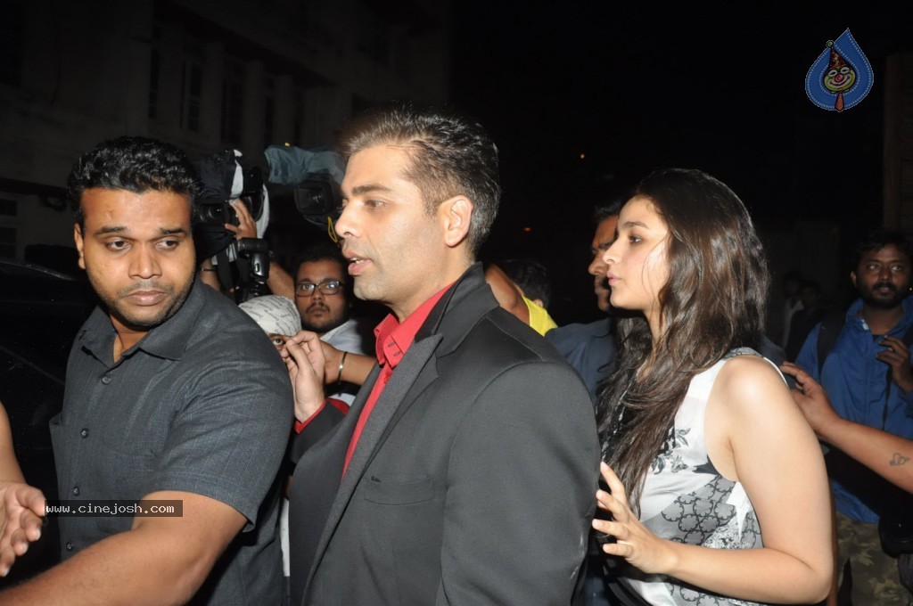 Bolly Celebs at Aamir Khan Party - 27 / 41 photos