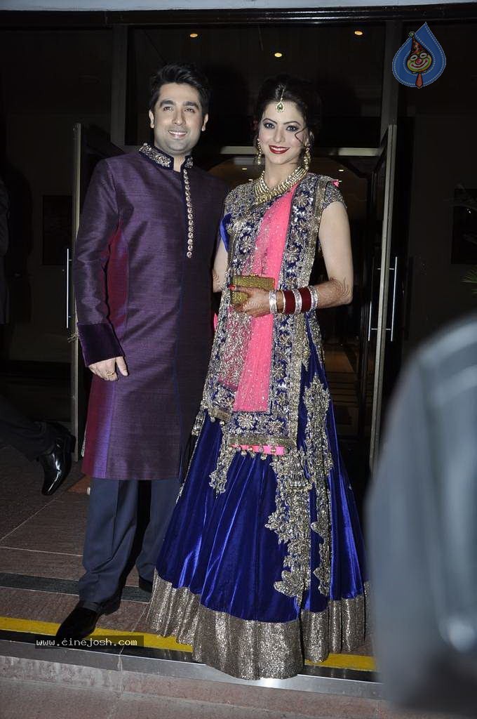 Bolly Celebs at Aamna Sharif Wedding Reception - 66 / 101 photos