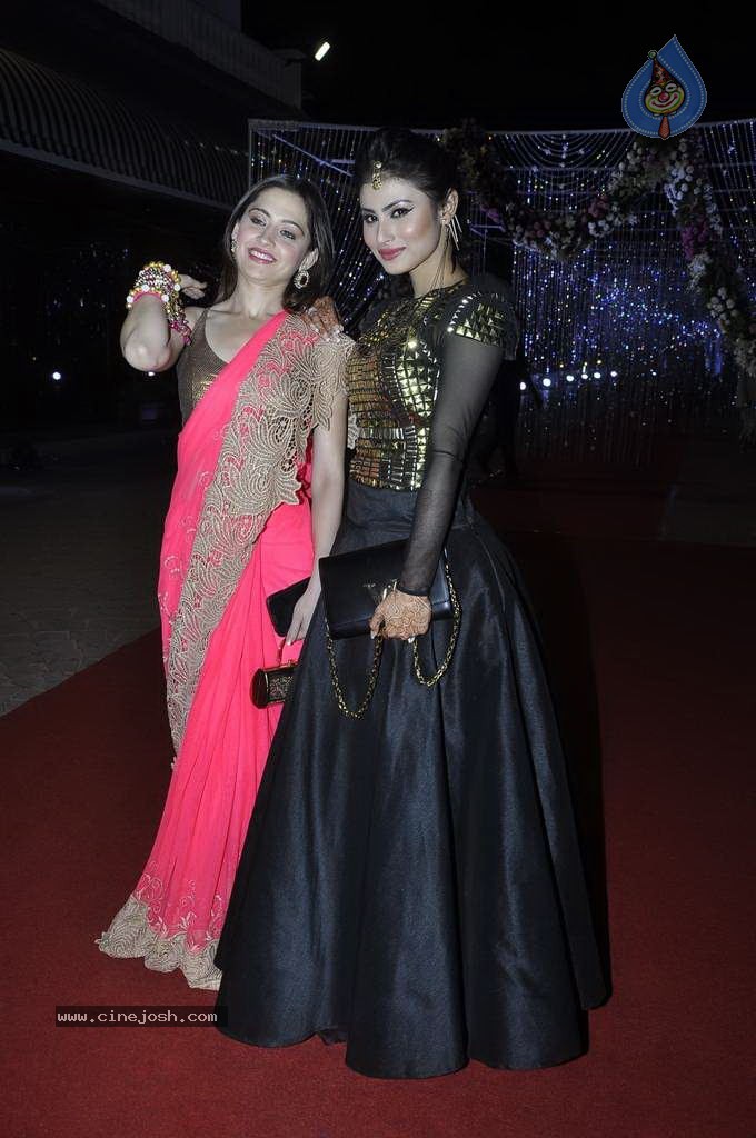 Bolly Celebs at Aamna Sharif Wedding Reception - 83 / 101 photos