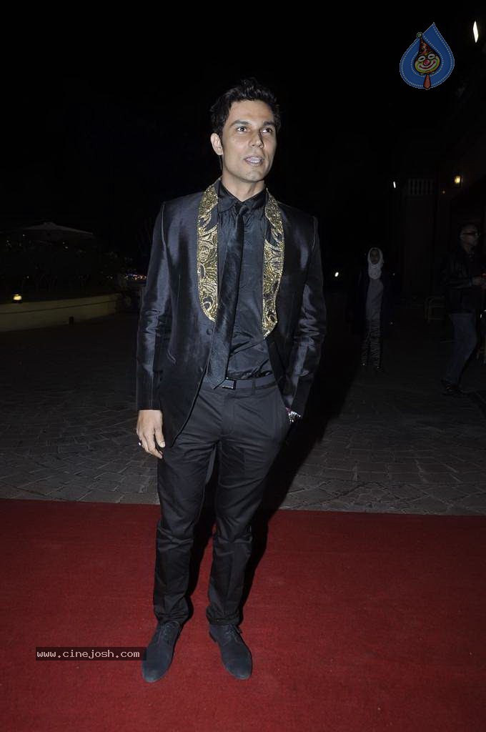 Bolly Celebs at Aamna Sharif Wedding Reception - 85 / 101 photos