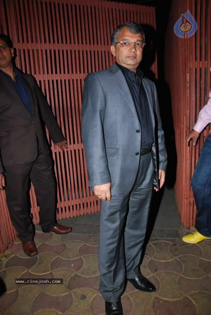 Bolly Celebs at Agneepath Movie Success Party - 4 / 150 photos