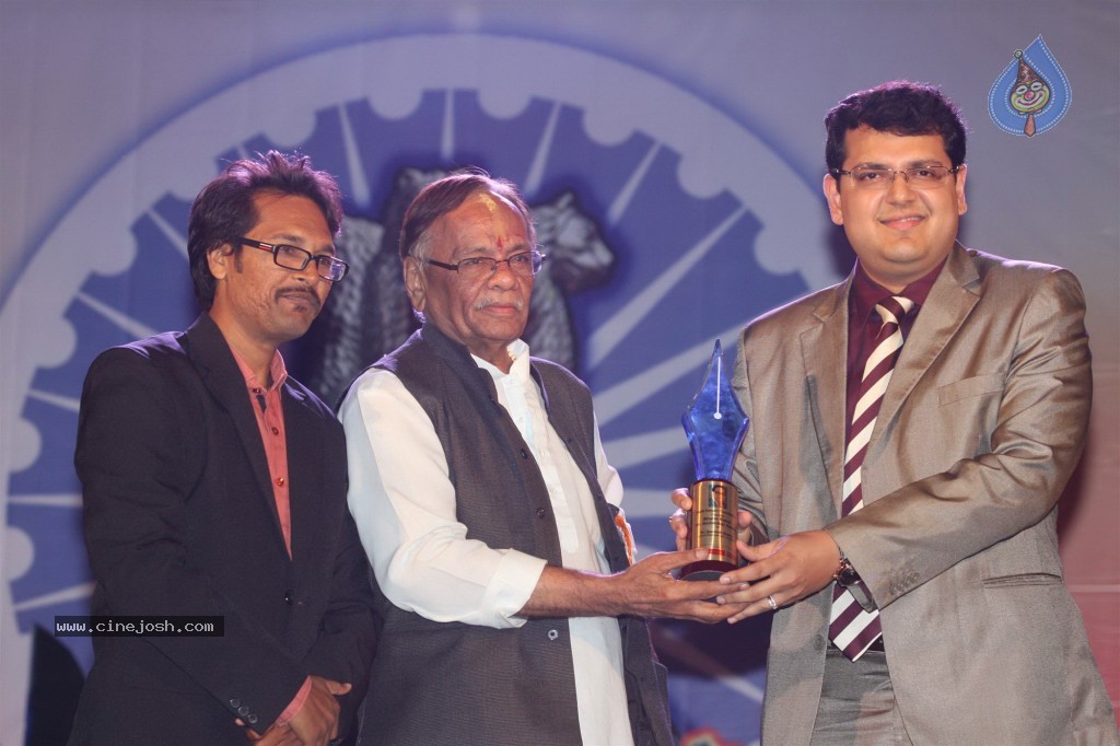 Bolly Celebs at Ambedkar Awards 2013 - 4 / 62 photos