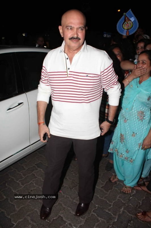 Bolly Celebs at Ameesha Patel Bash - 51 / 65 photos