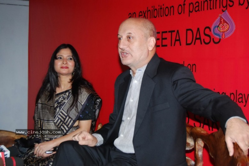 Bolly Celebs at Anupam Kher Art Exhibition Launch - 24 / 65 photos