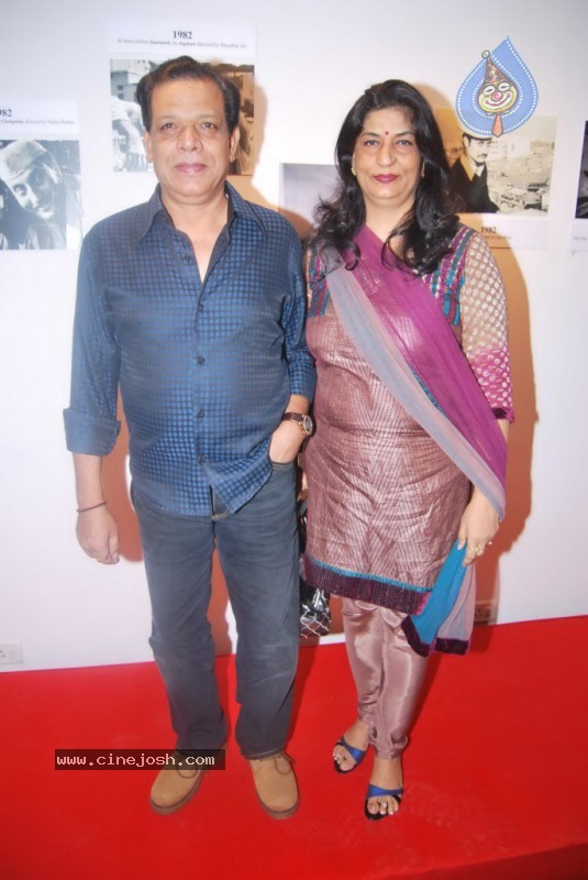 Bolly Celebs at Anupam Kher Art Exhibition Launch - 64 / 65 photos