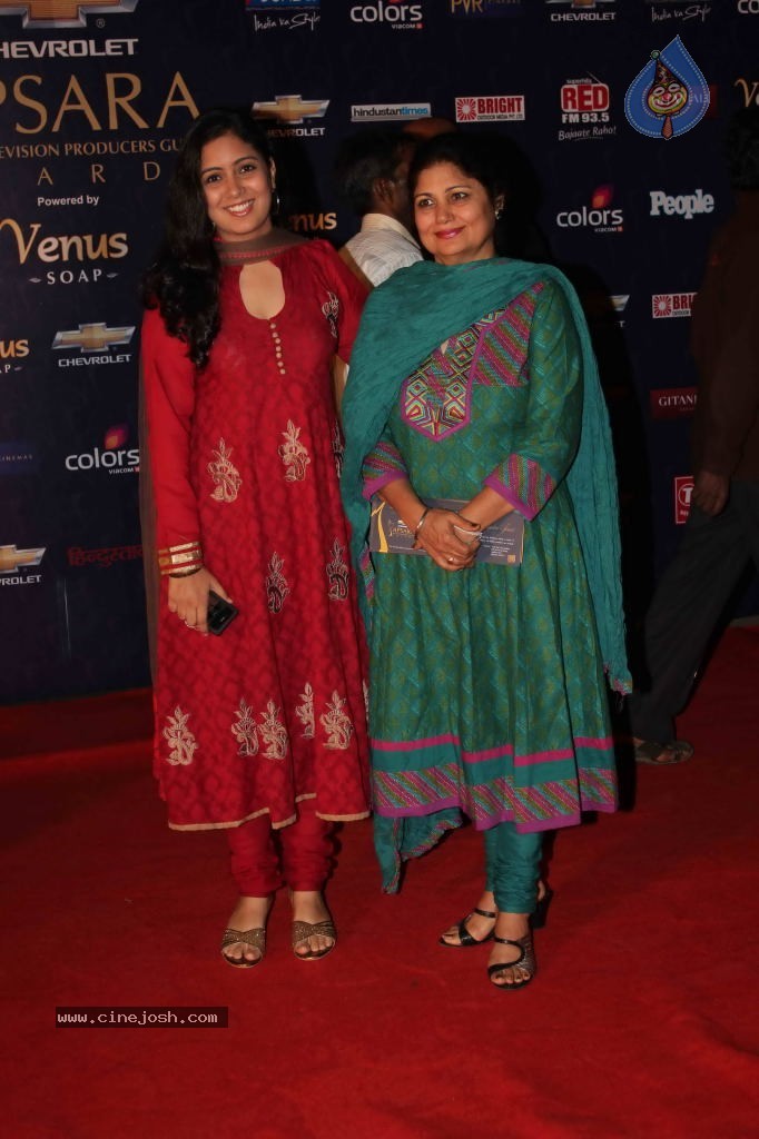 Bolly Celebs at Apsara Awards- 02 - 92 / 104 photos