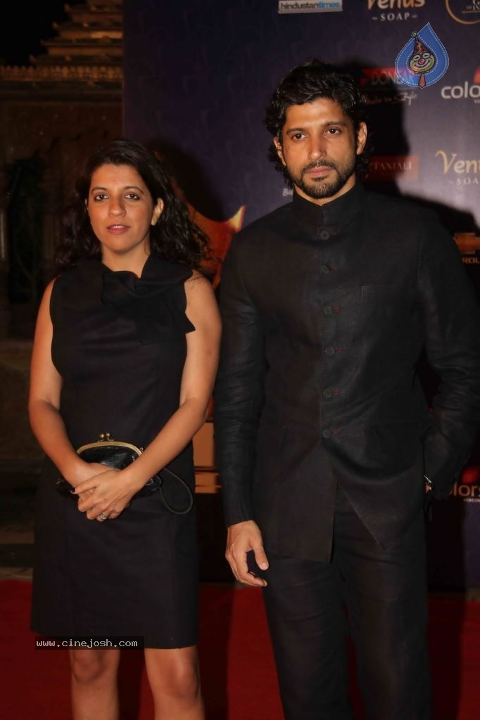 Bolly Celebs at Apsara Awards- 01 - 10 / 100 photos