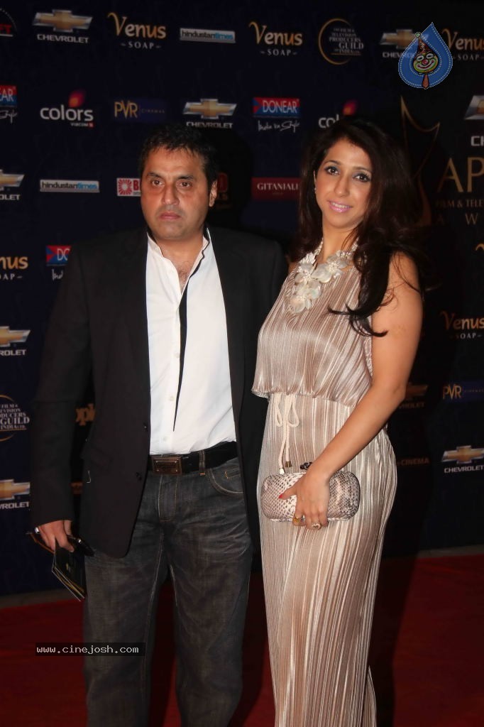 Bolly Celebs at Apsara Awards- 01 - 21 / 100 photos