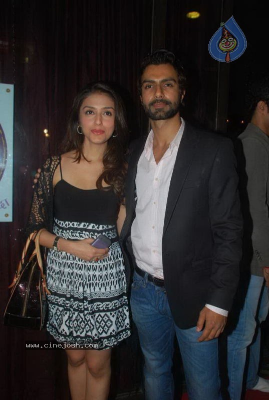 Bolly Celebs at Ashmit Patel Bday Bash - 31 / 175 photos