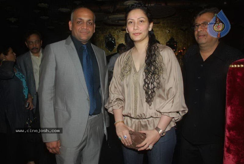 Bolly Celebs at Ashmit Patel Bday Bash - 145 / 175 photos