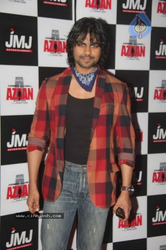 Bolly Celebs at Azaan Premiere - 40 / 43 photos