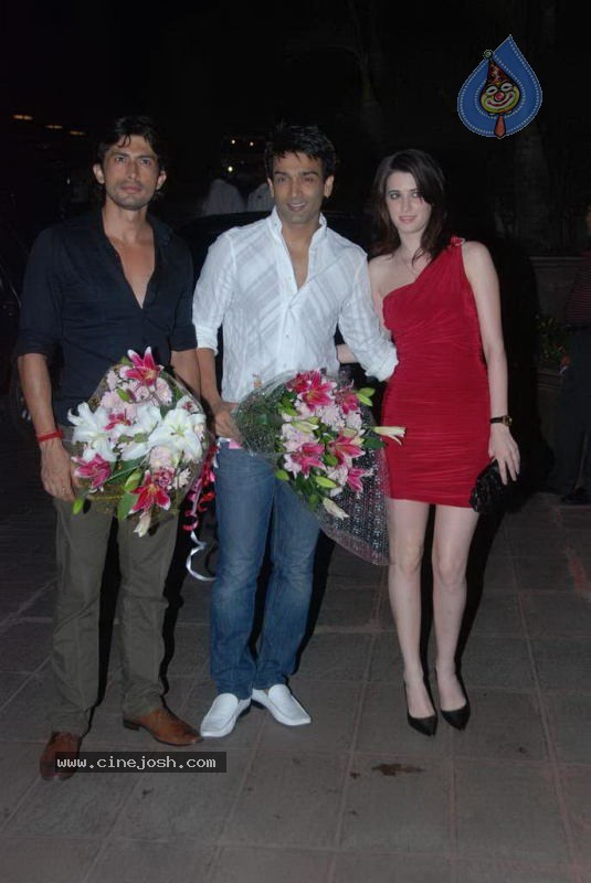 Bolly Celebs at Baba Dewan Bday Bash - 53 / 58 photos