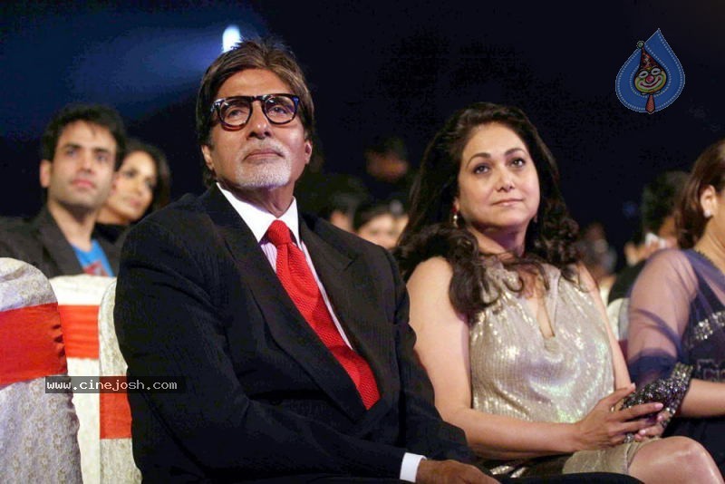 Bolly Celebs at BIG STAR Entertainment Awards - 74 / 79 photos