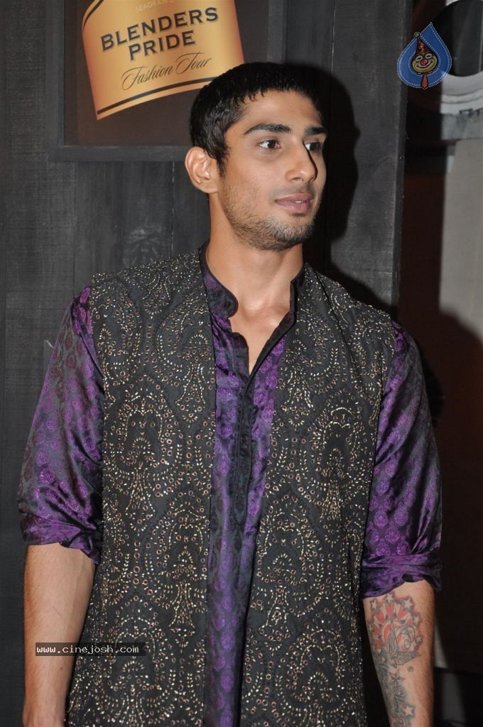 Bolly Celebs at Blenders Pride Fashion Tour 2012 - 51 / 52 photos