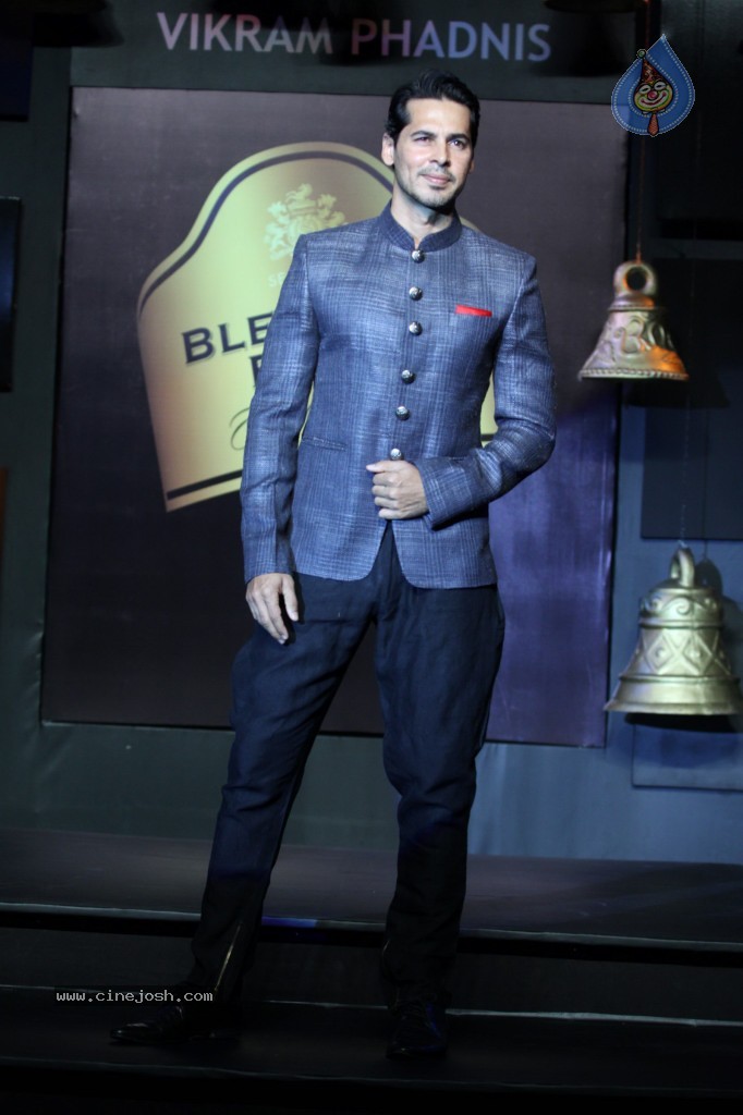 Bolly Celebs at Blenders Pride Fashion Tour 2013 - 11 / 107 photos