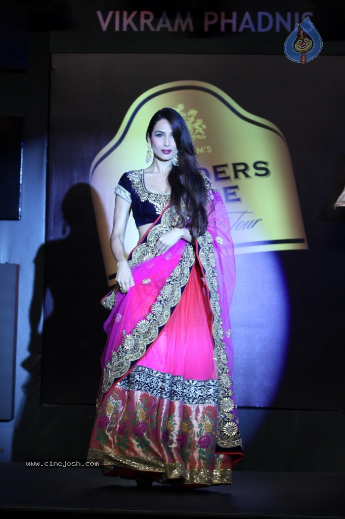 Bolly Celebs at Blenders Pride Fashion Tour 2013 - 34 / 107 photos