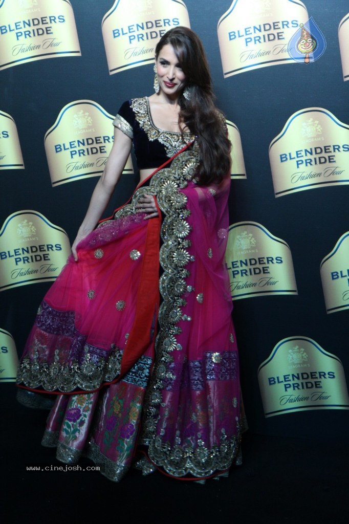 Bolly Celebs at Blenders Pride Fashion Tour 2013 - 38 / 107 photos