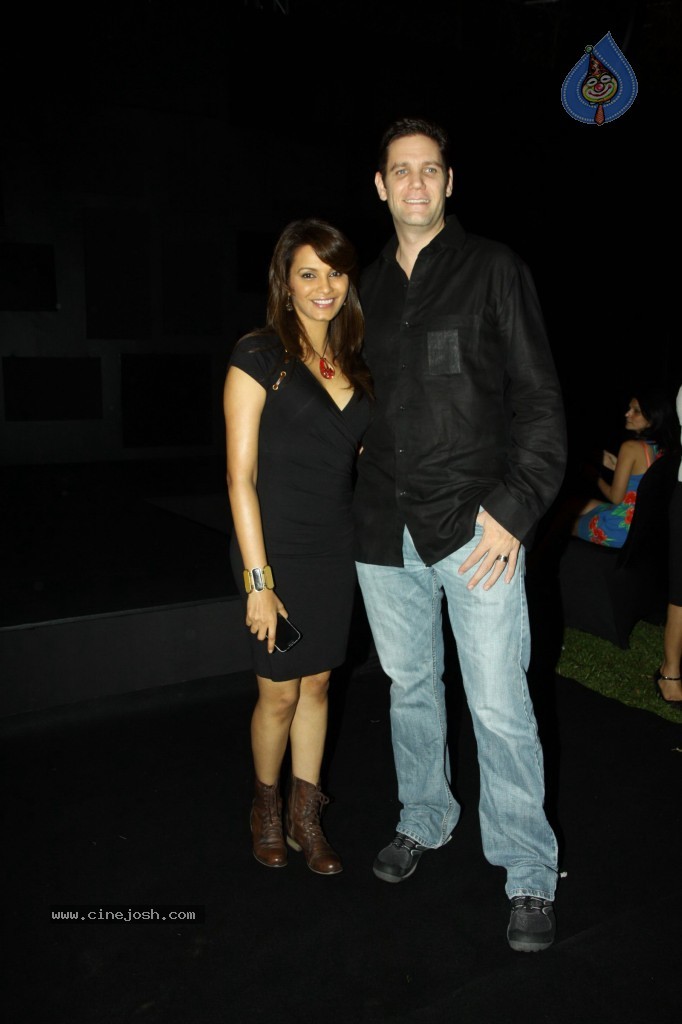 Bolly Celebs at Blenders Pride Fashion Tour 2013 - 55 / 107 photos