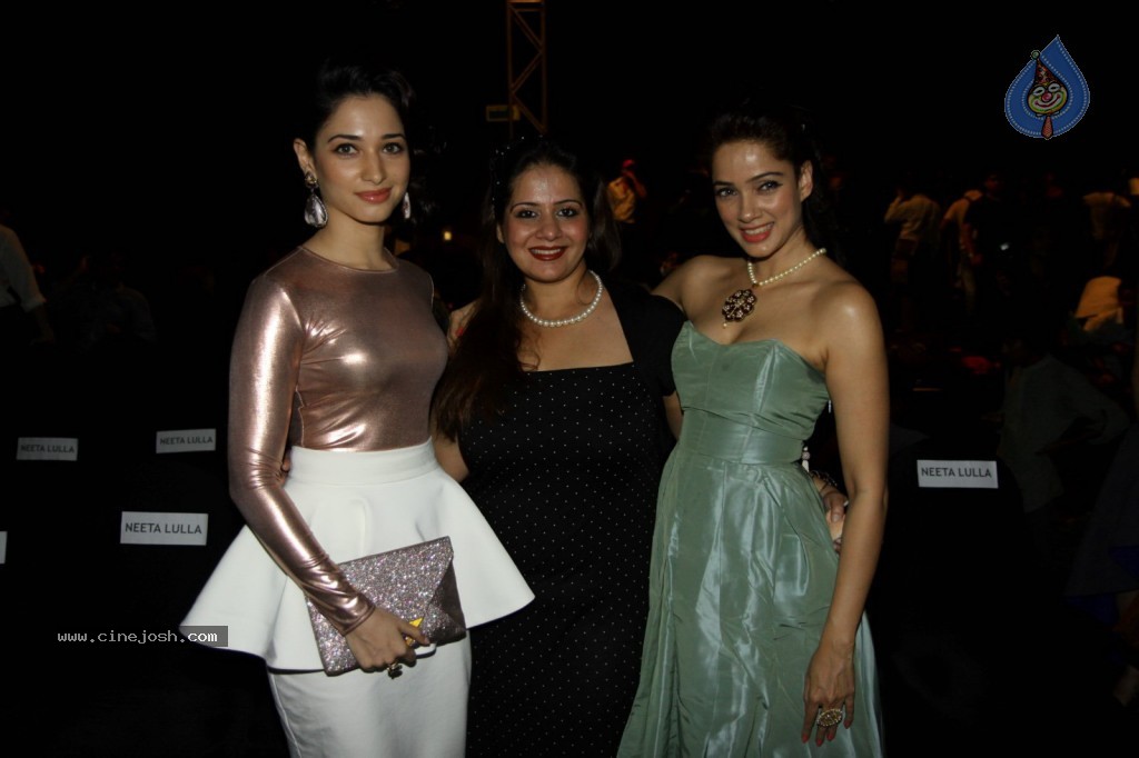 Bolly Celebs at Blenders Pride Fashion Tour 2013 - 88 / 107 photos