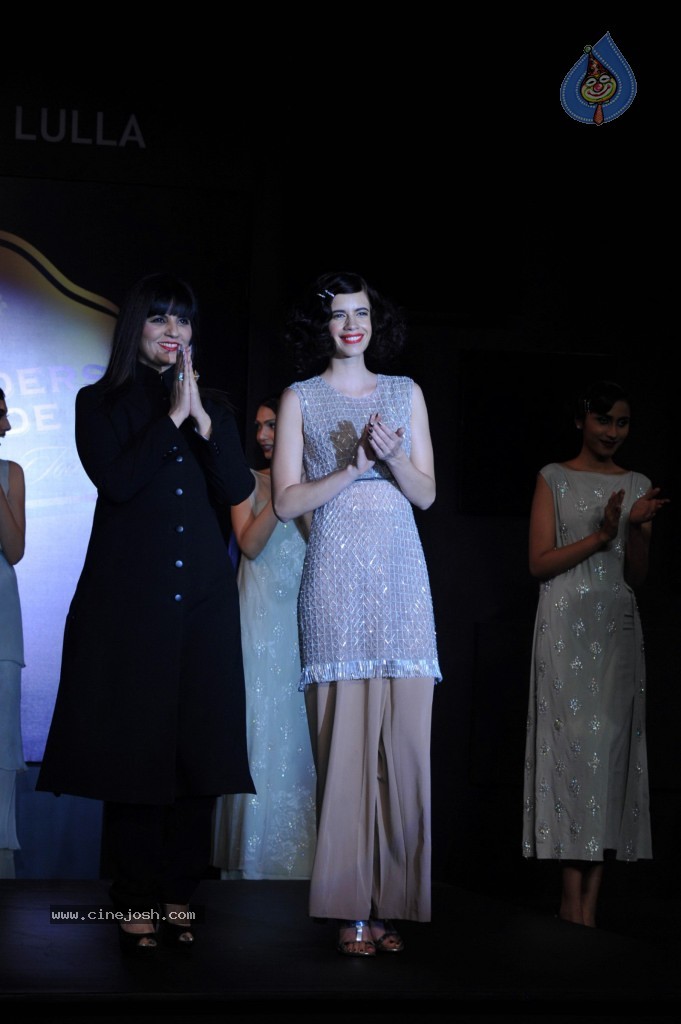 Bolly Celebs at Blenders Pride Fashion Tour 2013 - 89 / 107 photos