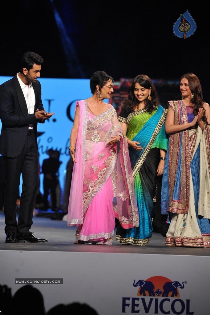 Bolly Celebs at Caring with Style Fashion Show - 56 / 136 photos