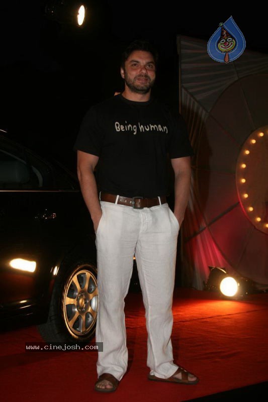 Bolly Celebs at Chevrolet APSARA Awards - 64 / 176 photos