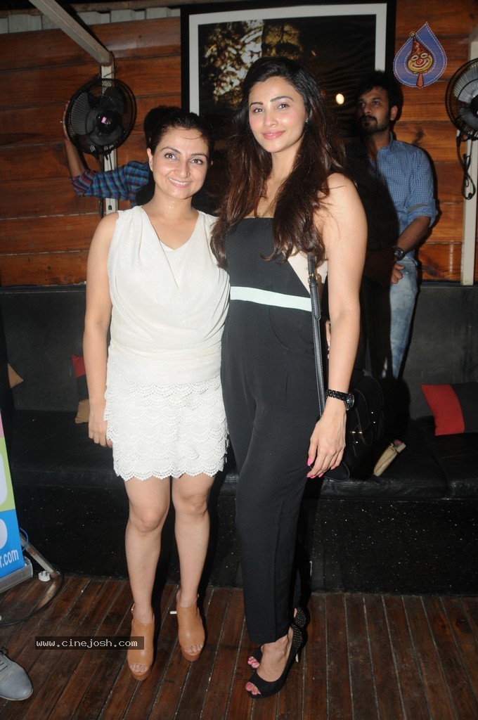 Bolly Celebs at Club Wear Fashion Show - 54 / 65 photos