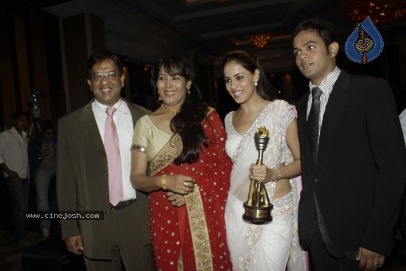 Bolly Celebs at CNBC Awaaz Consumer Awards - 50 / 67 photos
