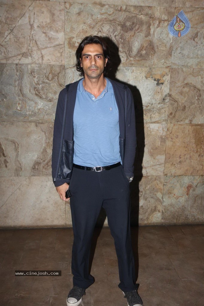 Bolly Celebs at D Day Special Show - 47 / 93 photos