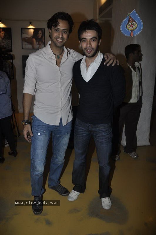 Bolly Celebs at Dabboo Ratnani Calendar Launch - 49 / 123 photos