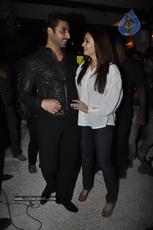 Bolly Celebs at Dabboo Ratnani Calendar Launch - 82 / 123 photos