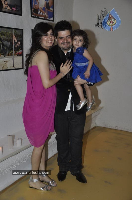 Bolly Celebs at Dabboo Ratnani Calendar Launch - 116 / 123 photos