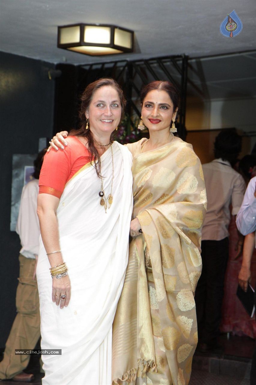 Bolly Celebs at Dadasaheb Phalke Award Presentation  - 52 / 111 photos