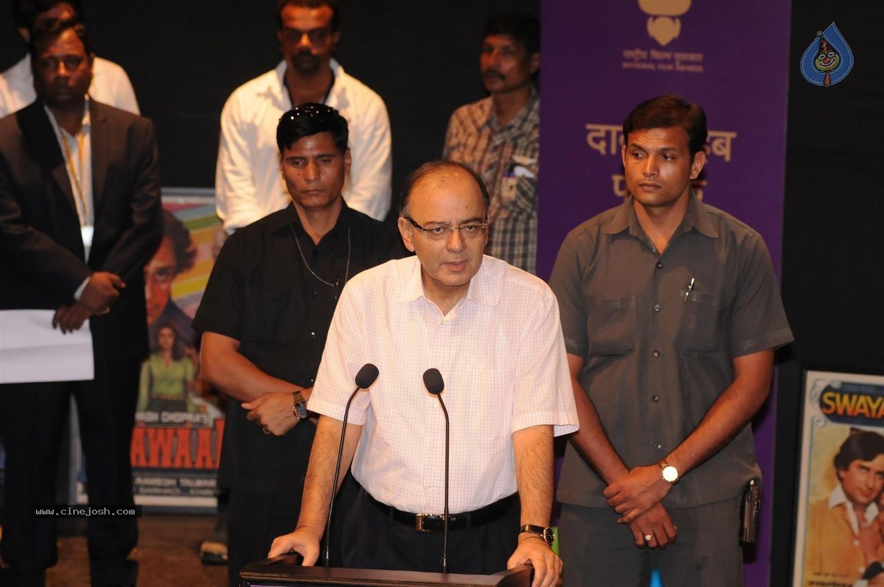 Bolly Celebs at Dadasaheb Phalke Award Presentation  - 101 / 111 photos