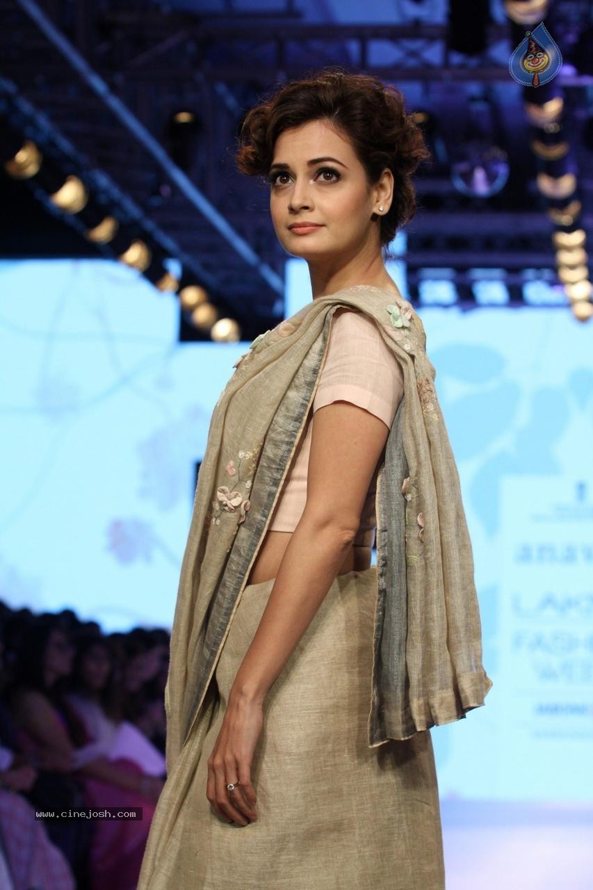 Bolly Celebs at Day 3 LFW Summer Resort 2015 - 23 / 115 photos