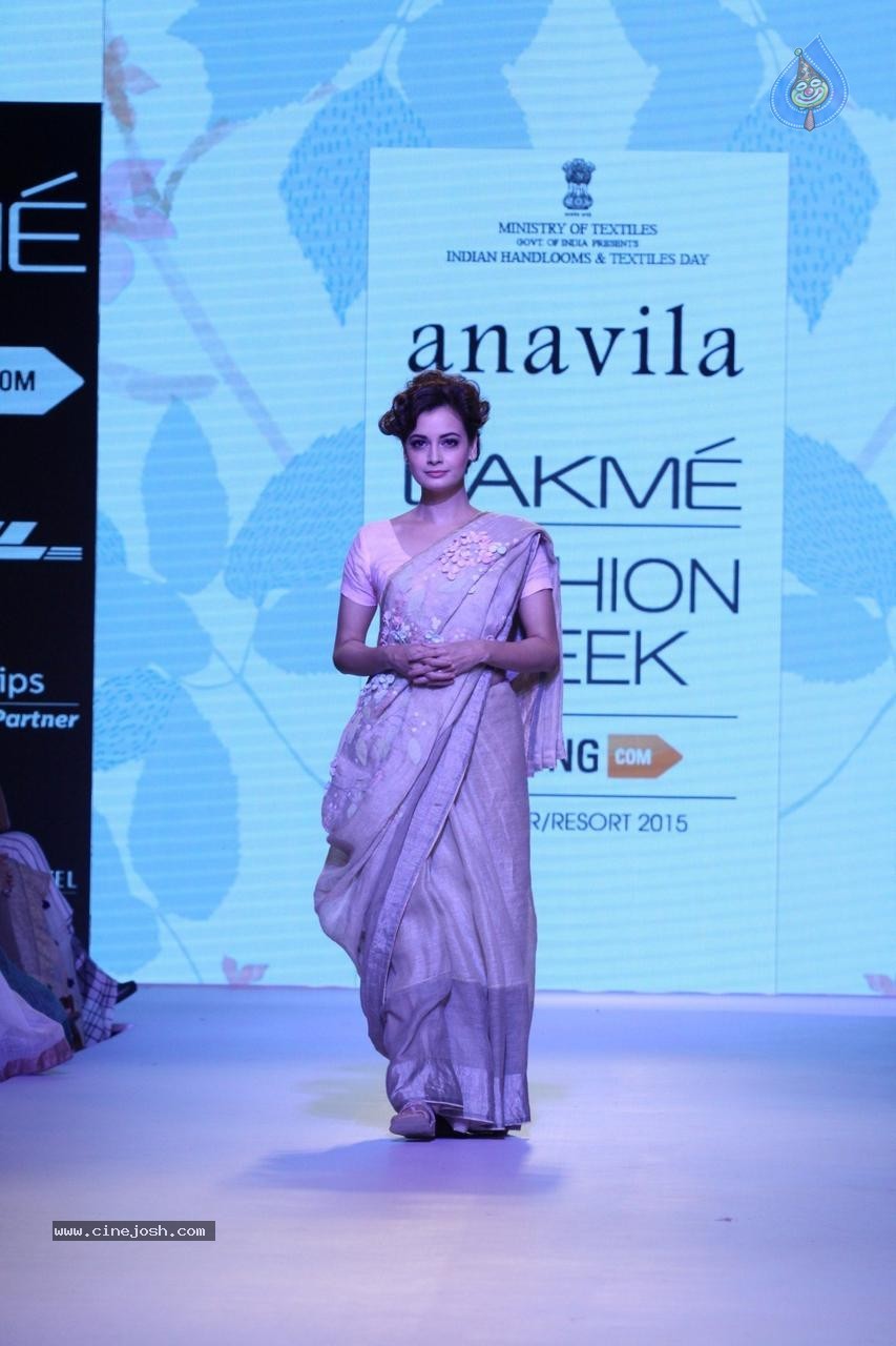 Bolly Celebs at Day 3 LFW Summer Resort 2015 - 41 / 115 photos