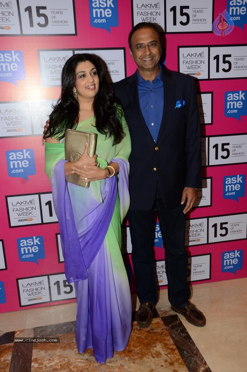 Bolly Celebs at Day 3 LFW Summer Resort 2015 - 52 / 115 photos