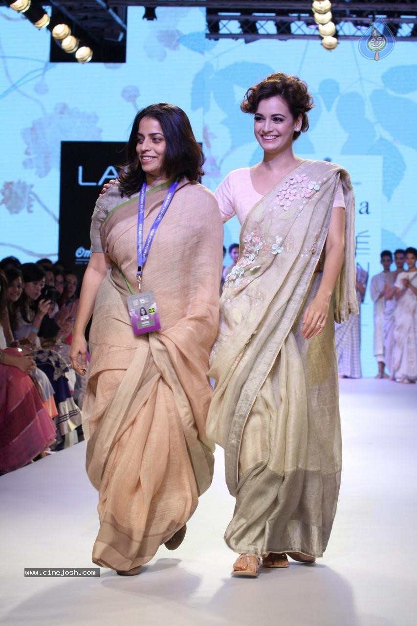 Bolly Celebs at Day 3 LFW Summer Resort 2015 - 103 / 115 photos