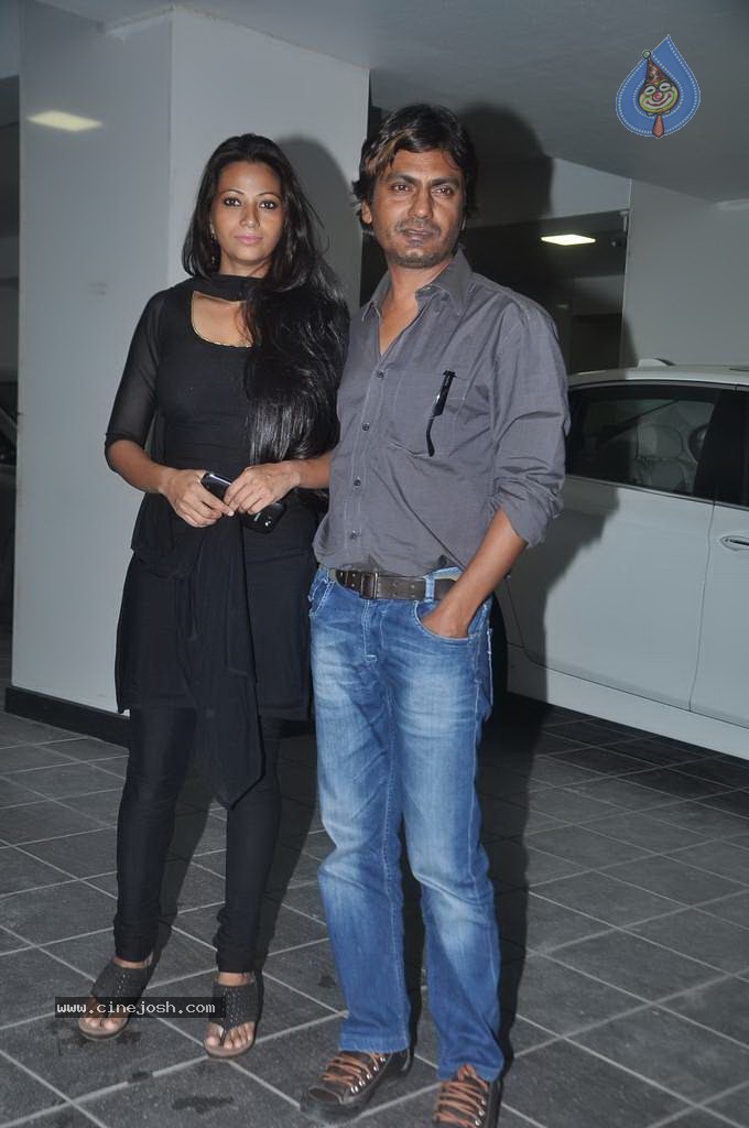 Bolly Celebs at Diwali Celebrations  - 2 / 152 photos