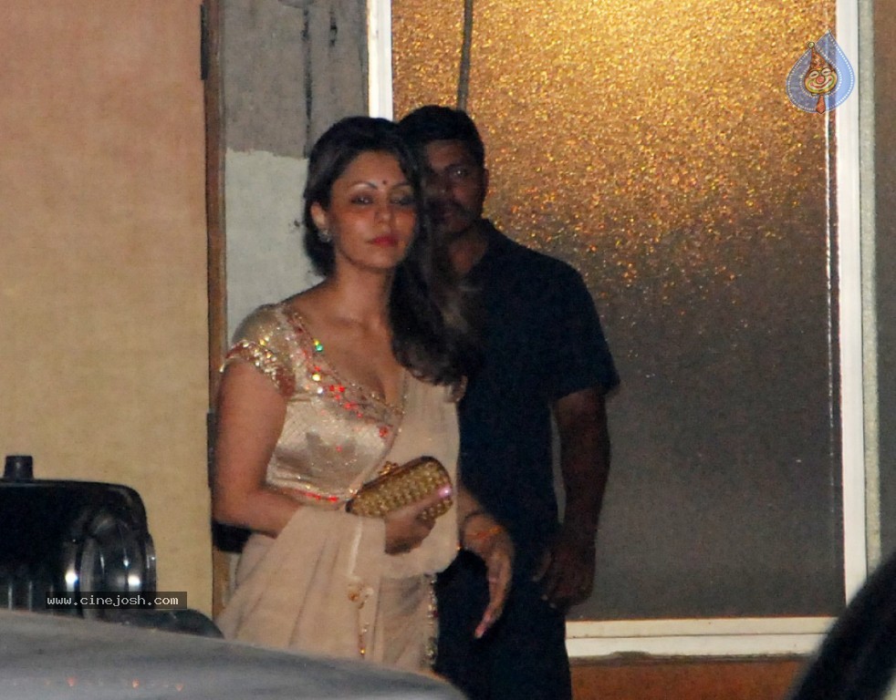 Bolly Celebs at Diwali Celebrations  - 36 / 152 photos