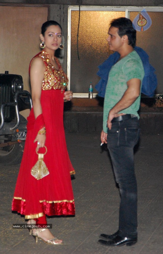 Bolly Celebs at Diwali Celebrations  - 39 / 152 photos