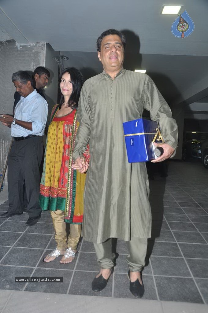 Bolly Celebs at Diwali Celebrations  - 64 / 152 photos