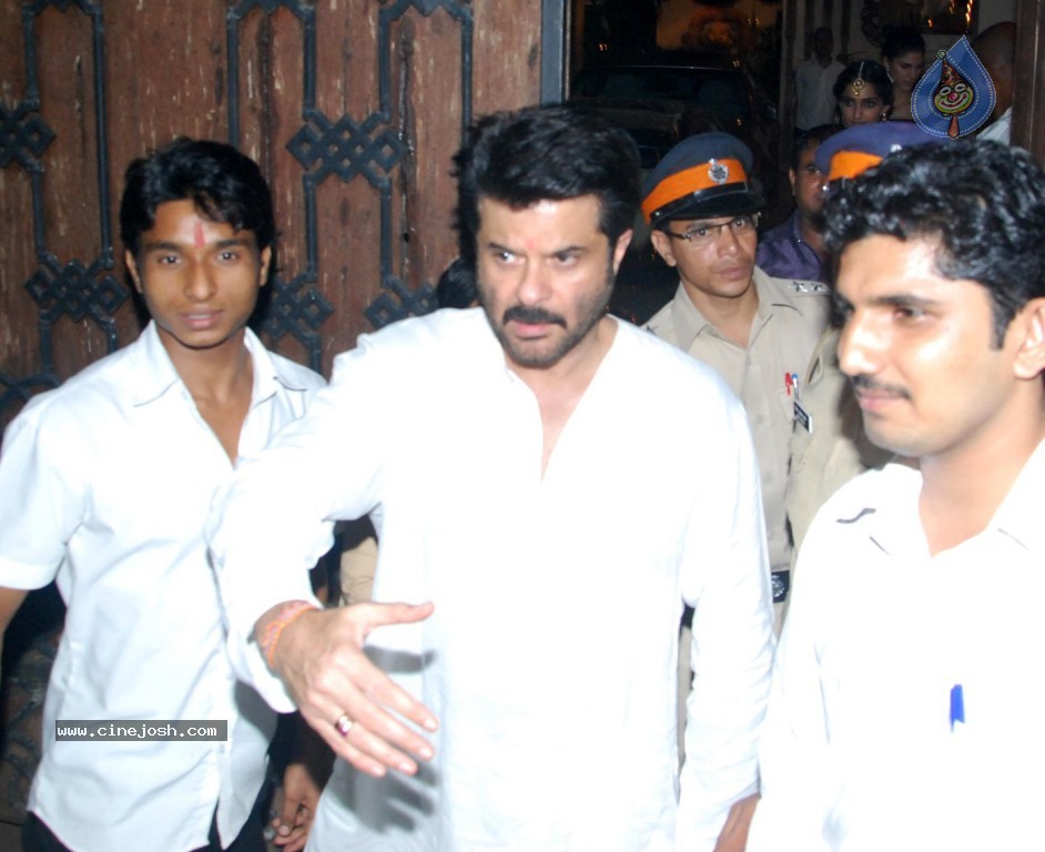 Bolly Celebs at Diwali Celebrations  - 88 / 152 photos