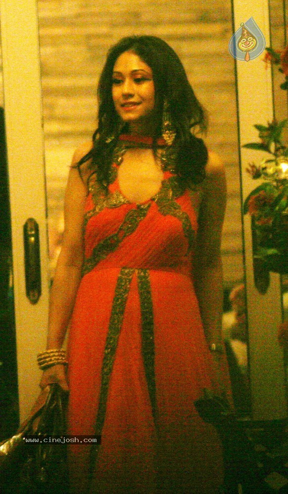 Bolly Celebs at Diwali Celebrations  - 105 / 152 photos