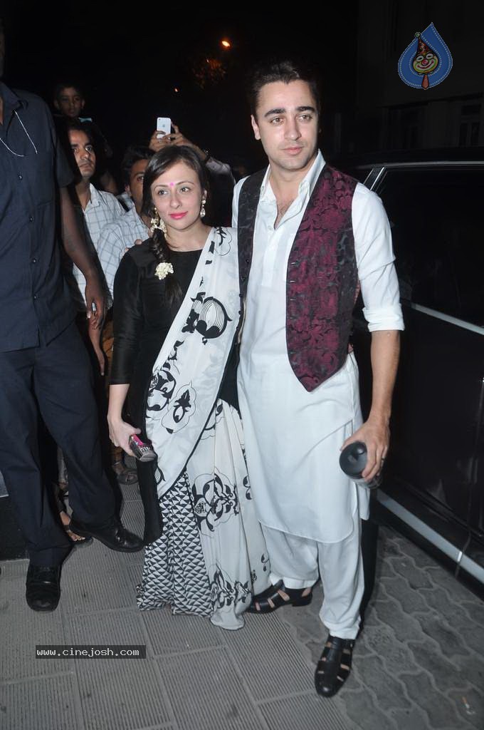 Bolly Celebs at Diwali Celebrations  - 127 / 152 photos